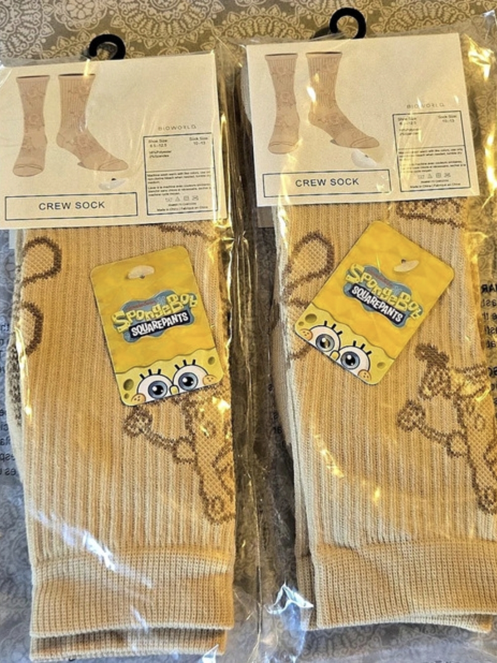 Bioworld  SpongeBob SquarePants Character Crew Socks Yellow & Brown NWT
